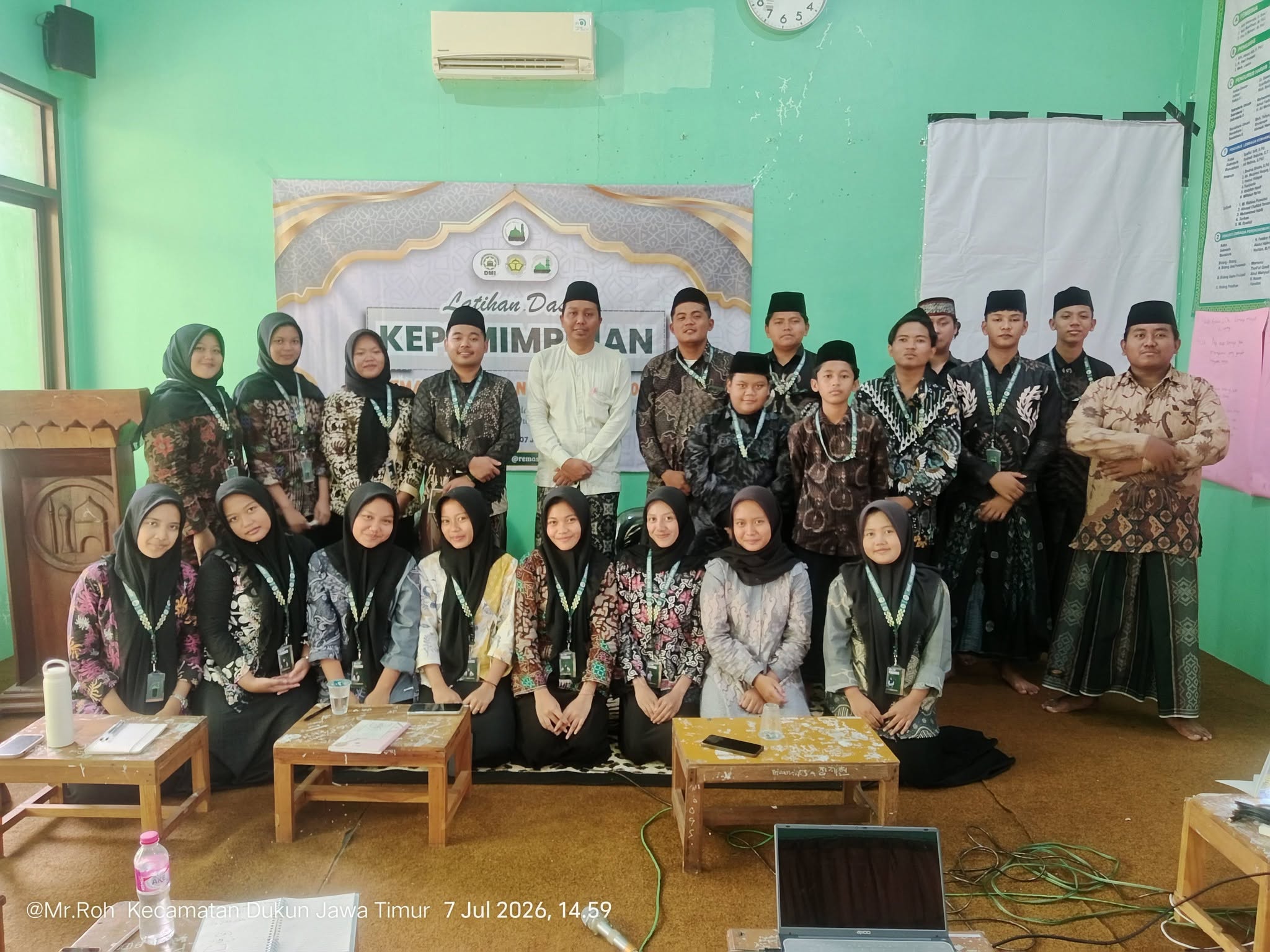 Materi III "Cara berdiskusi" (Pak. Hilal)