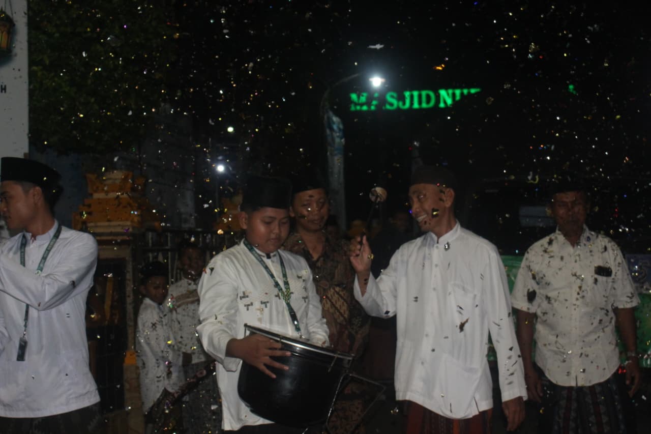 TAKBIR KELILING